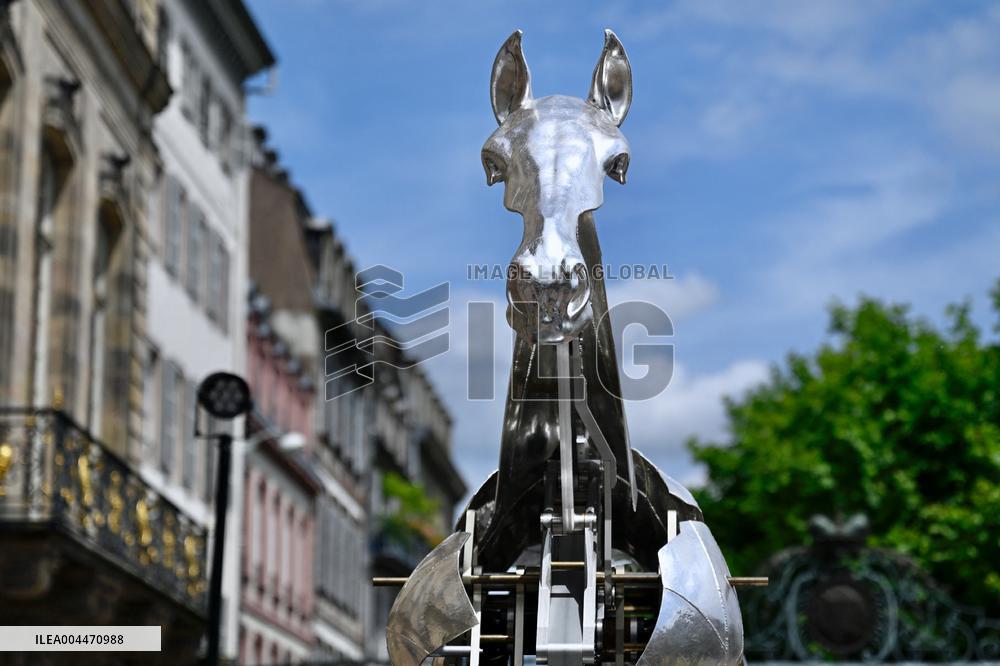 Mayor Jeanne Barseghian Inaugurates Zeus of Paris 2024 - Paris