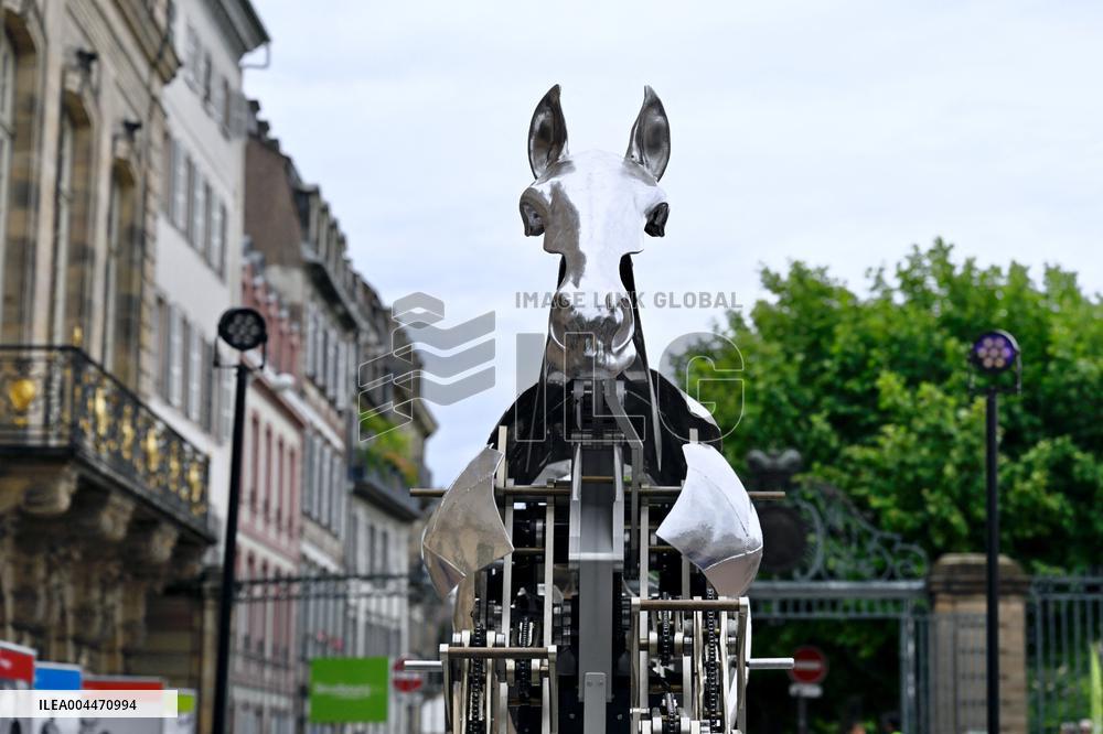 Mayor Jeanne Barseghian Inaugurates Zeus of Paris 2024 - Paris