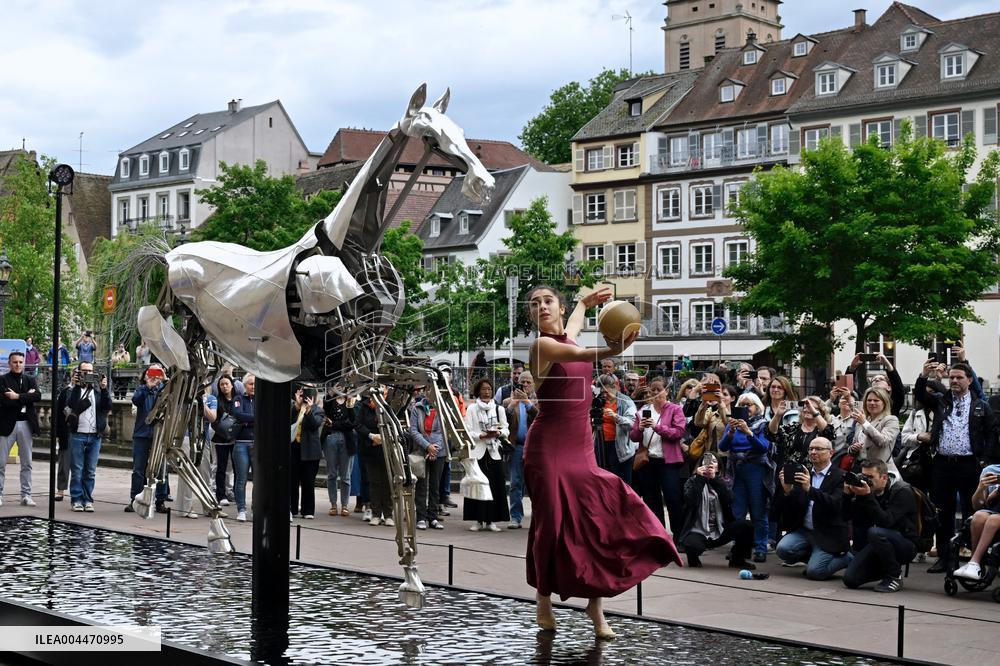 Mayor Jeanne Barseghian Inaugurates Zeus of Paris 2024 - Paris
