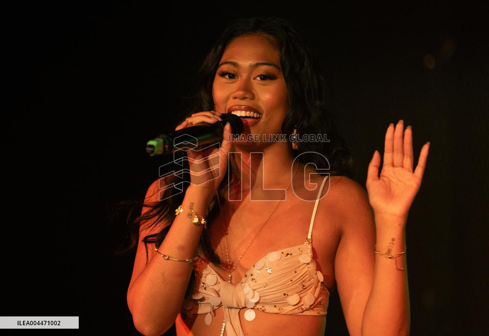 Say Now perform at Camden Assembley - London