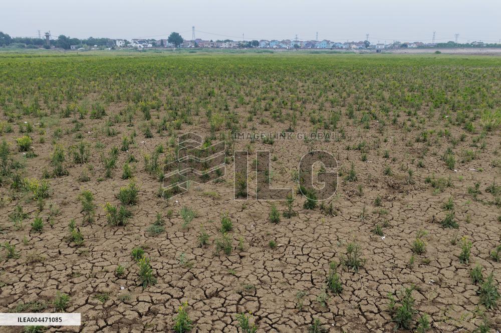 Shijiu Lake Drought