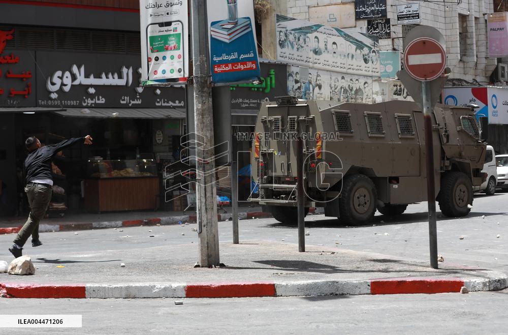 Clash During an Israeli Operation - West Bank