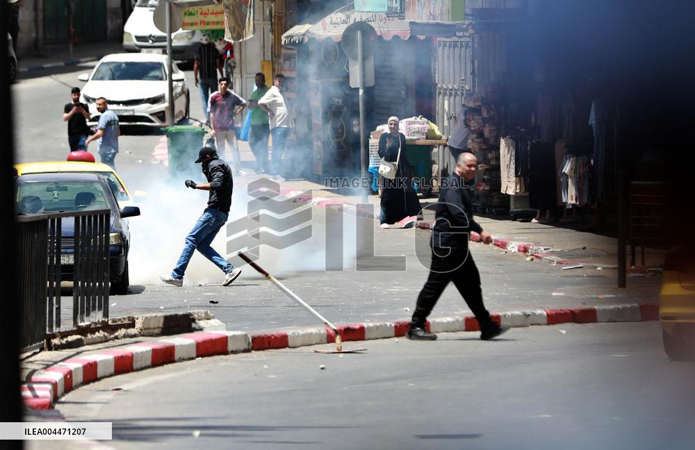 Clash During an Israeli Operation - West Bank