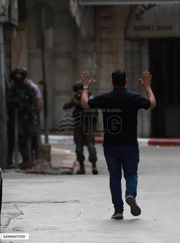 Clash During an Israeli Operation - West Bank