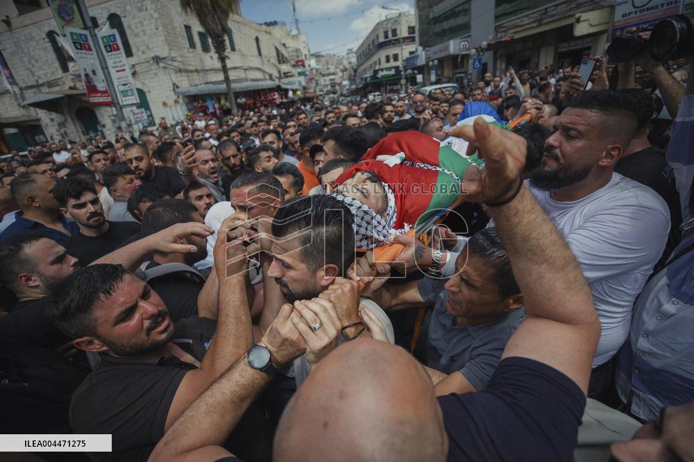 Funeral After an Israeli Raid - Nablus