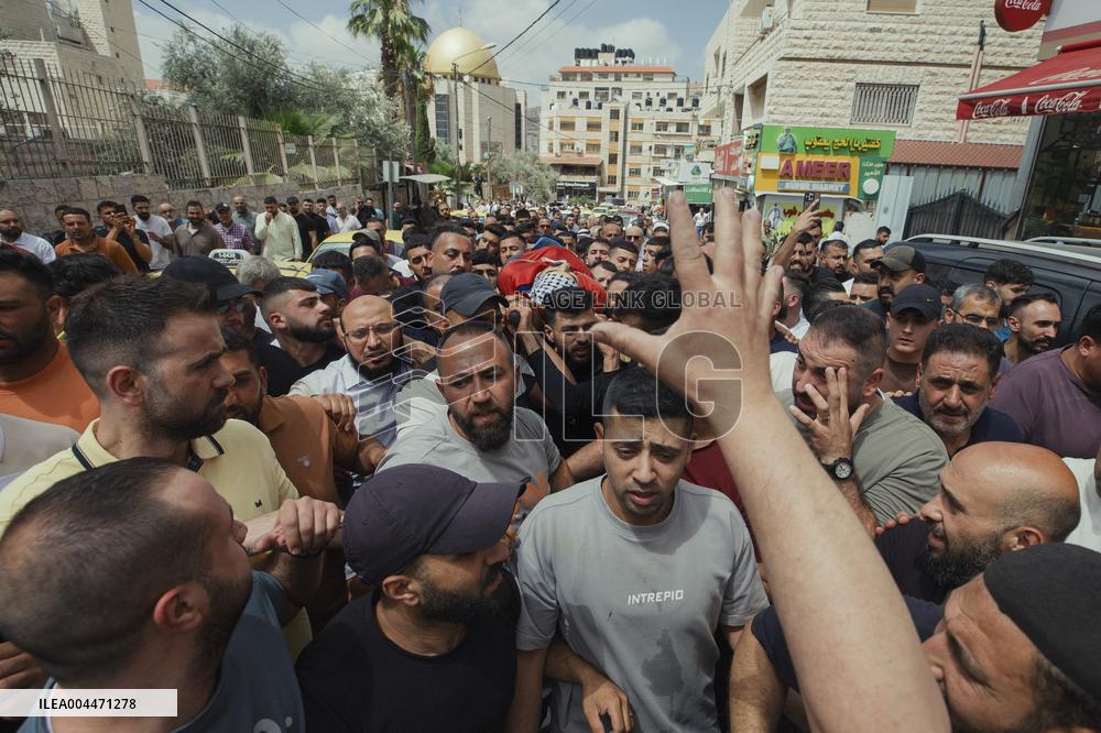 Funeral After an Israeli Raid - Nablus
