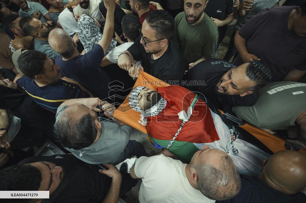 Funeral After an Israeli Raid - Nablus