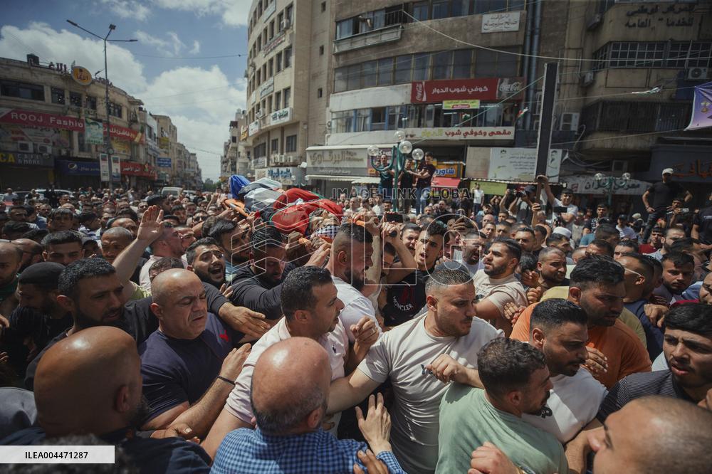 Funeral After an Israeli Raid - Nablus