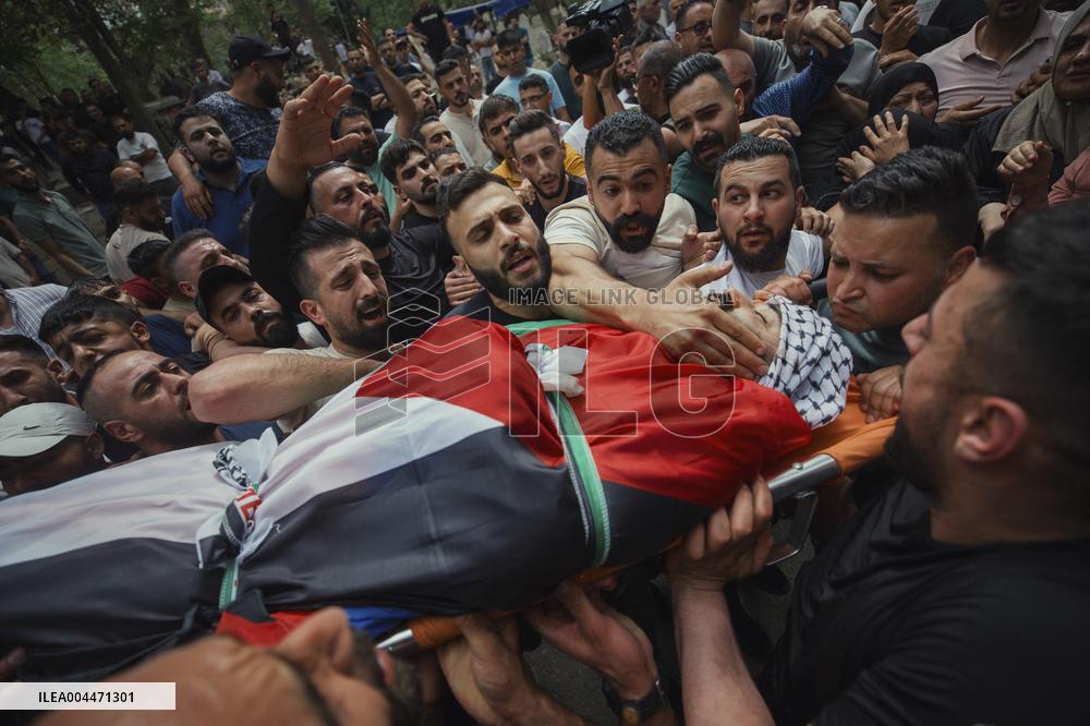 Funeral After an Israeli Raid - Nablus