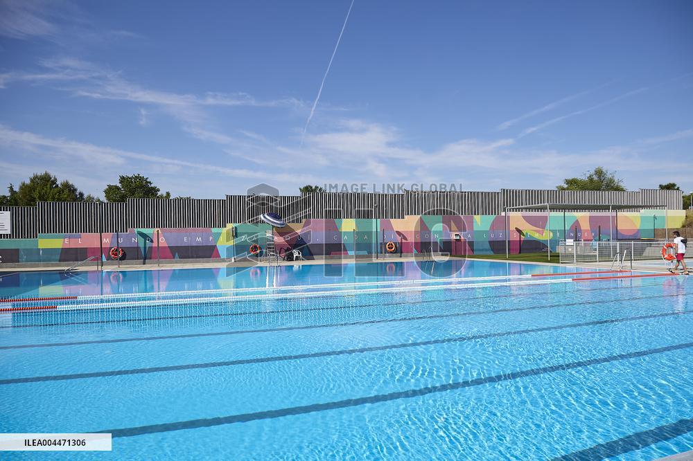 Illustration - 2025 Madrid Summer Pools Season