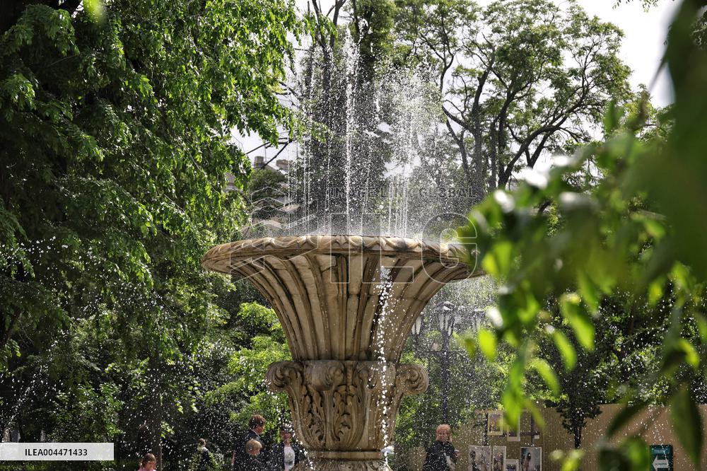 Soborna Square in OdesaSoborna Square in Odesa