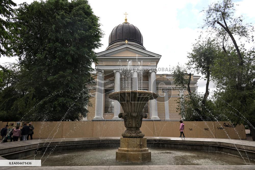 Soborna Square in OdesaSoborna Square in Odesa