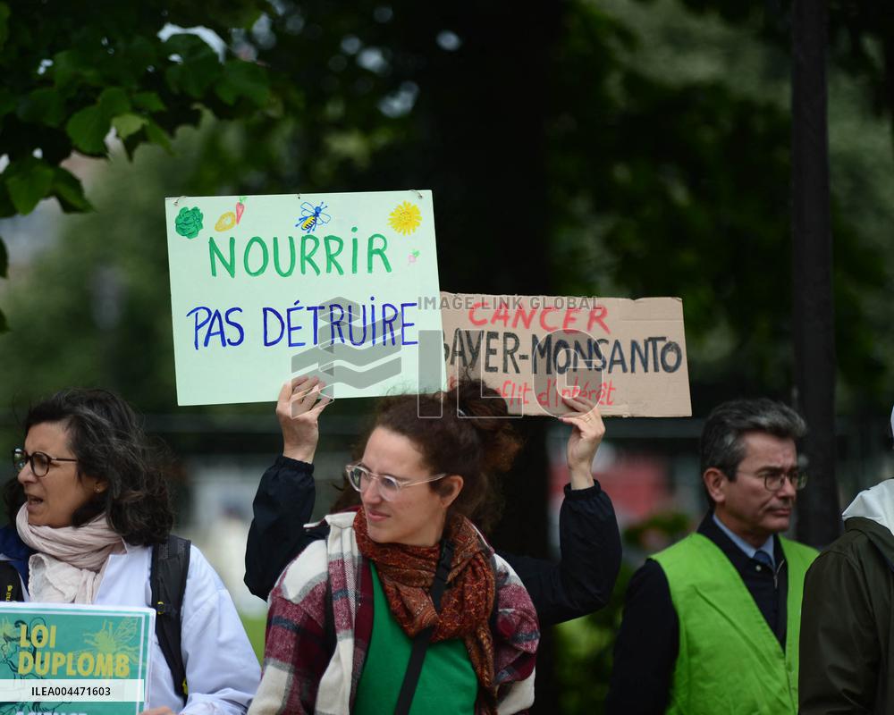 Mobilization Against the Duplomb Law - Paris