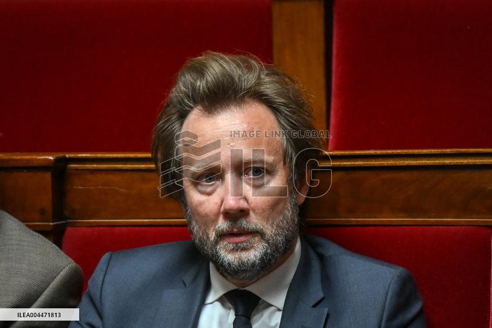 Questions to the government at the National Assembly in Paris FA