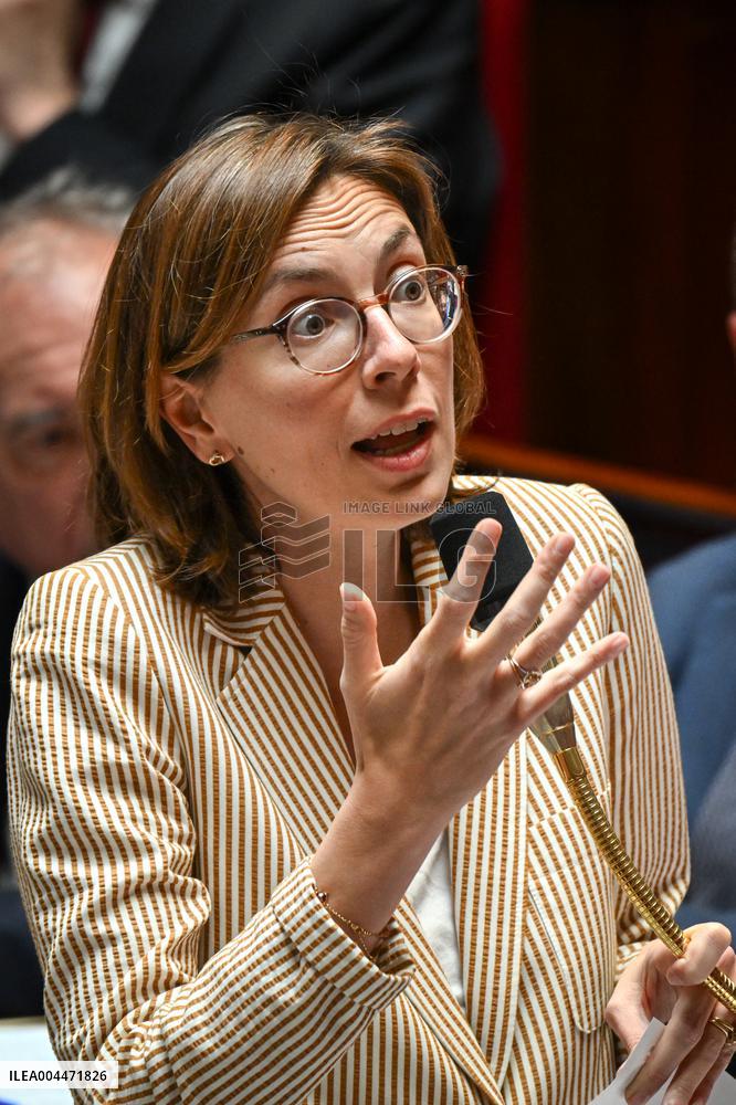 Questions to the government at the National Assembly in Paris FA