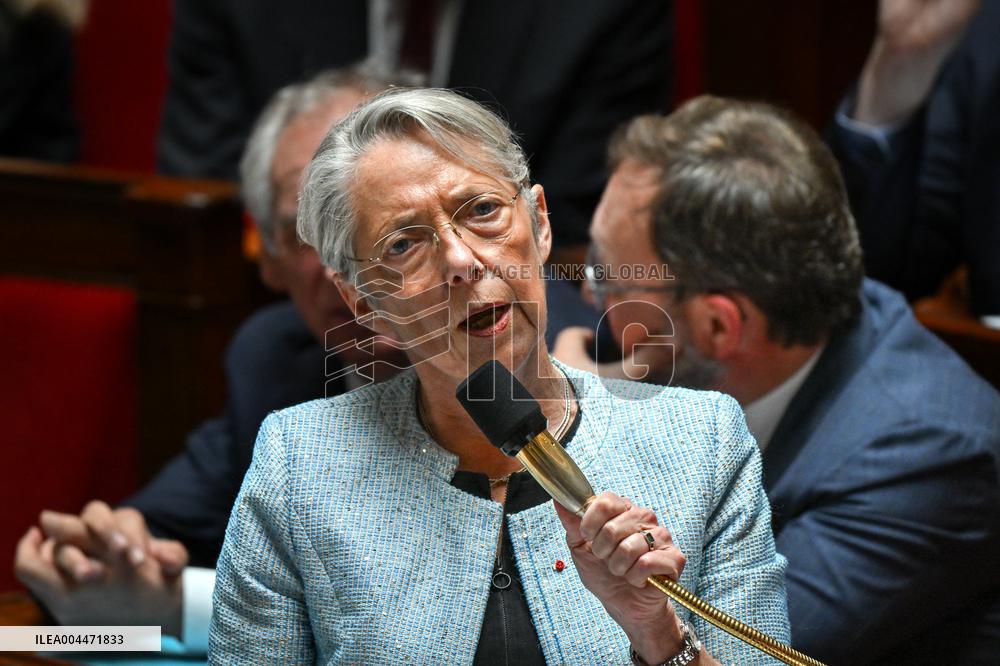 Questions to the government at the National Assembly in Paris FA