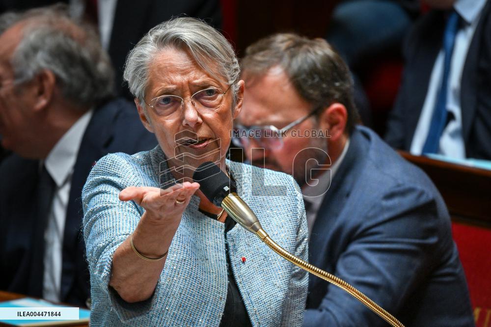 Questions to the government at the National Assembly in Paris FA