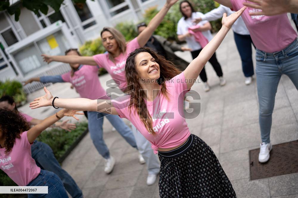 Denitsa Ikonomova dances with the Intimina brand - Paris AJ