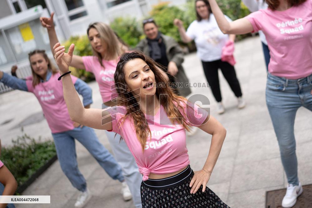 Denitsa Ikonomova dances with the Intimina brand - Paris AJ