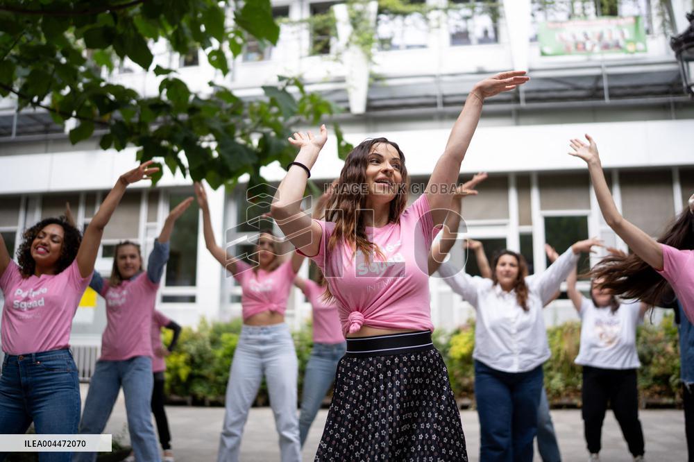 Denitsa Ikonomova dances with the Intimina brand - Paris AJ