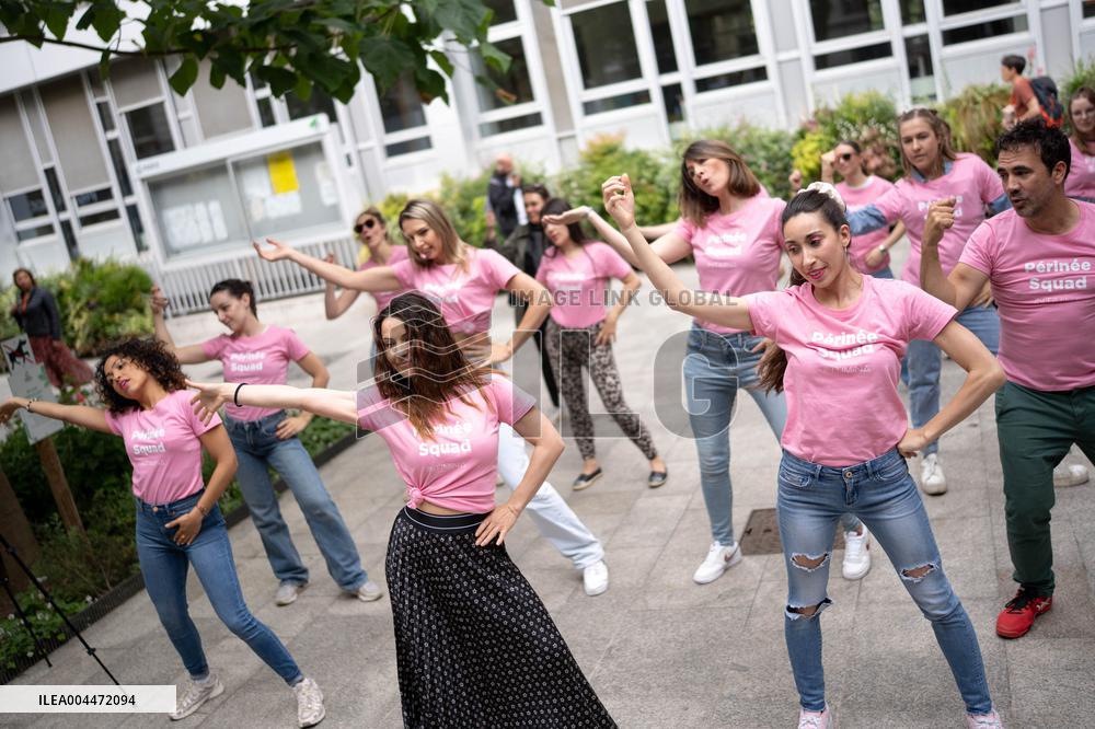 Denitsa Ikonomova dances with the Intimina brand - Paris AJ