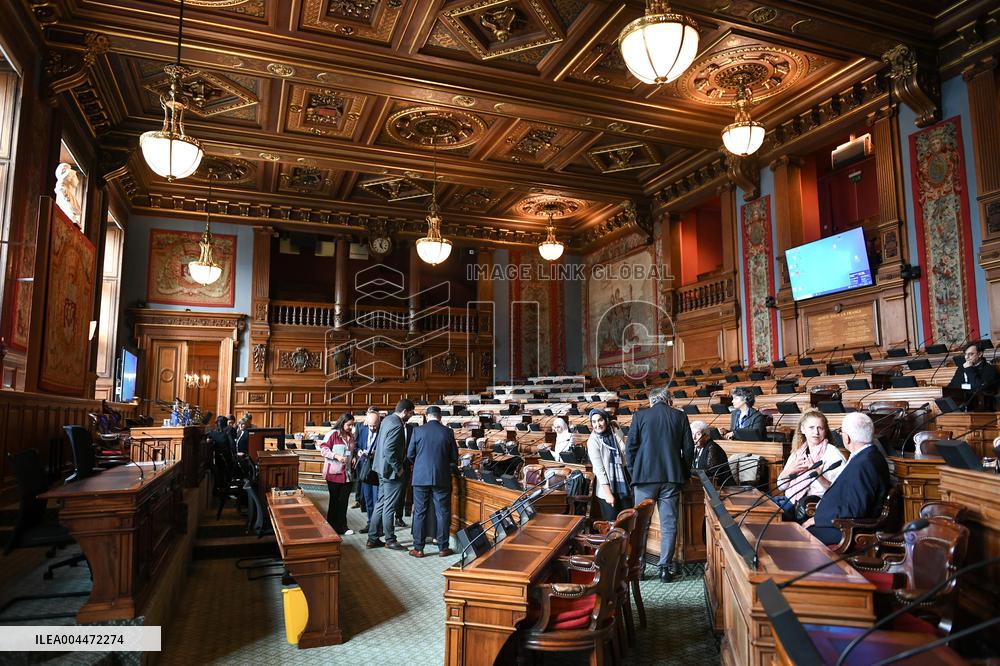 Caesar Files for Justice in Paris - FA