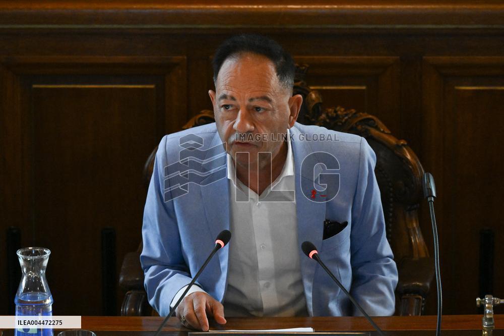 Caesar Files for Justice in Paris - FA