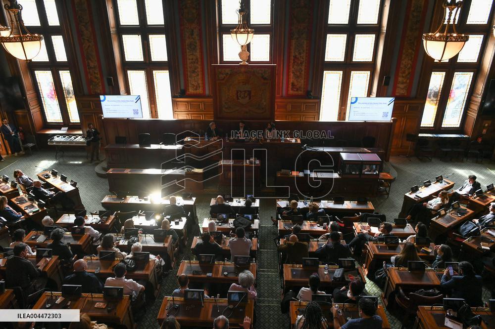 Caesar Files for Justice in Paris - FA