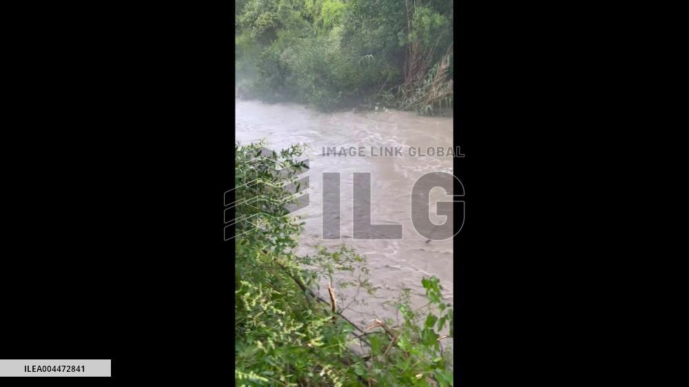 US: Severe Storms Batter Austin, Causing Widespread Damage and Flooding