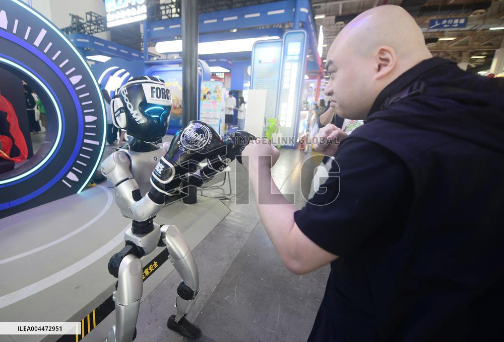 UNITREE G1 Humanoid Robot Boxing Match