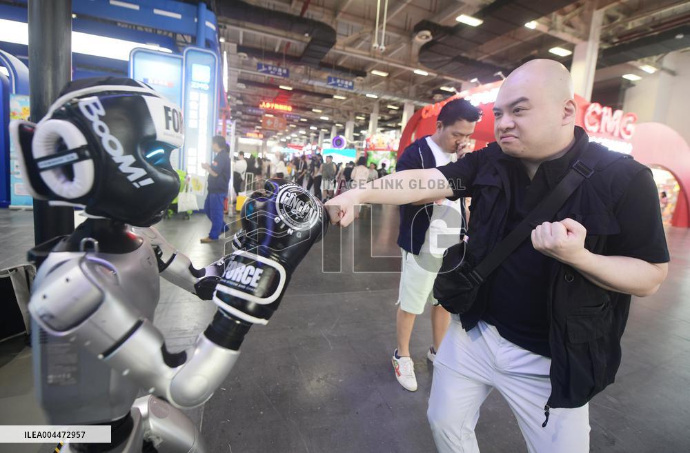 UNITREE G1 Humanoid Robot Boxing Match