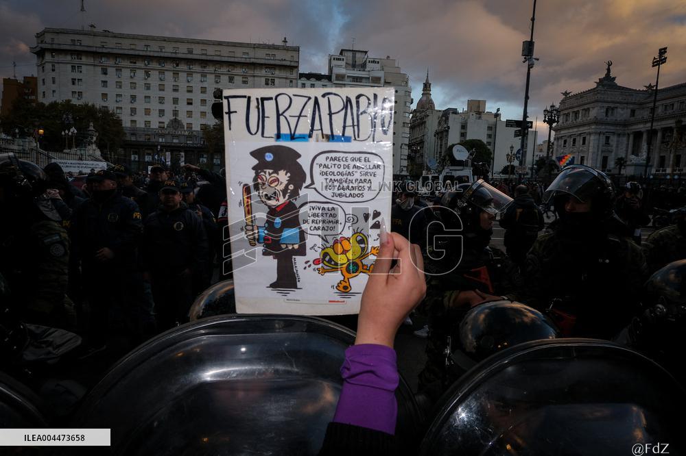 Retirees Protest Clashes With Police Outside National Congress - Buenos Aires