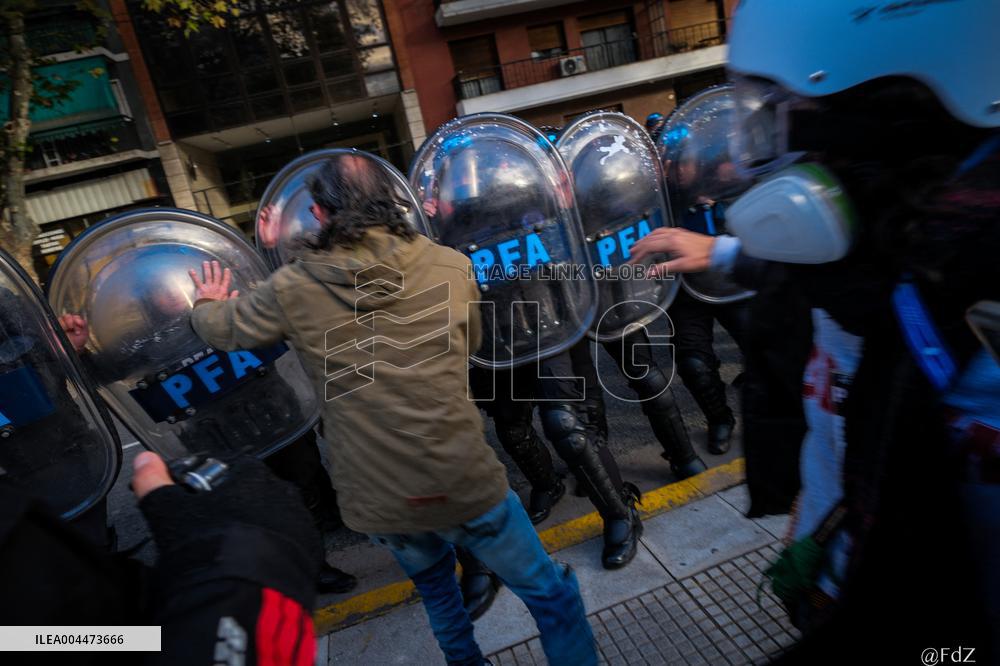 Retirees Protest Clashes With Police Outside National Congress - Buenos Aires
