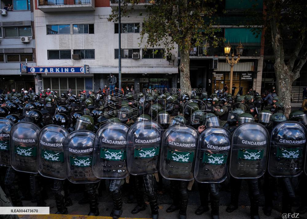 Retirees Protest Clashes With Police Outside National Congress - Buenos Aires