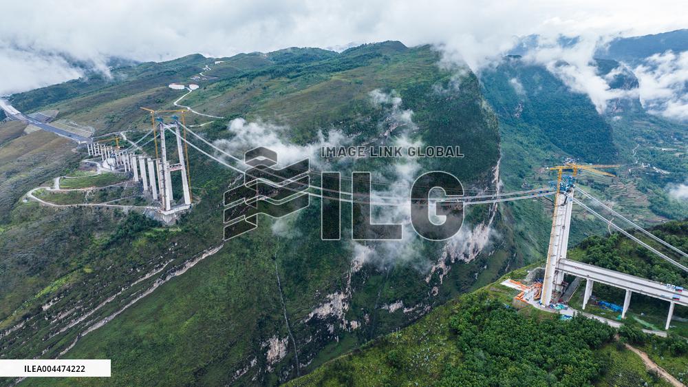 Tianmen Grand Bridge Construction - China