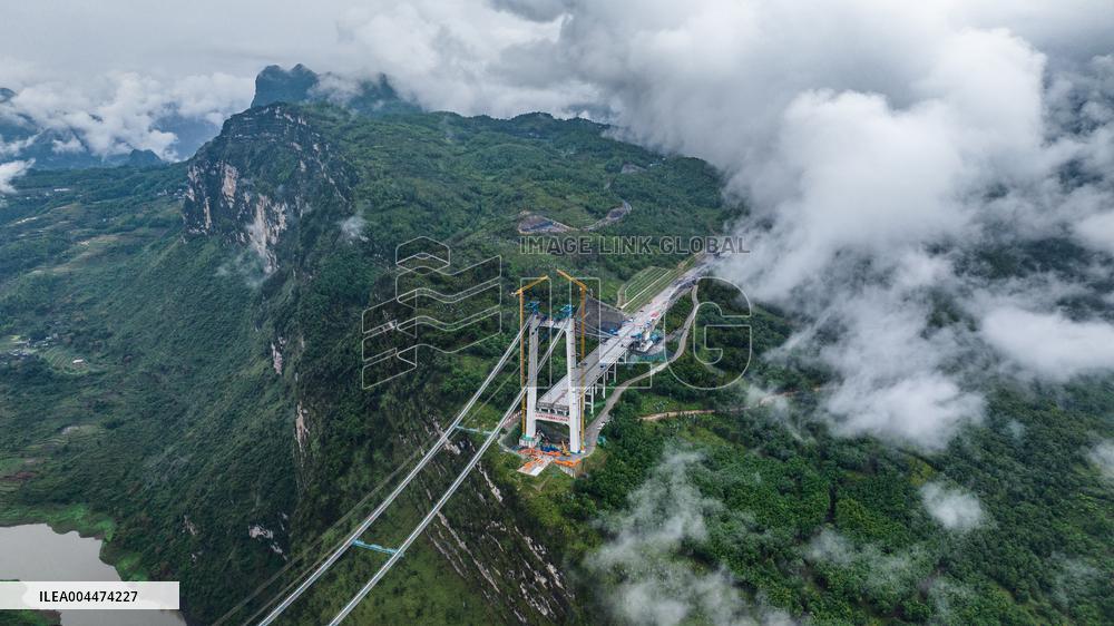Tianmen Grand Bridge Construction - China