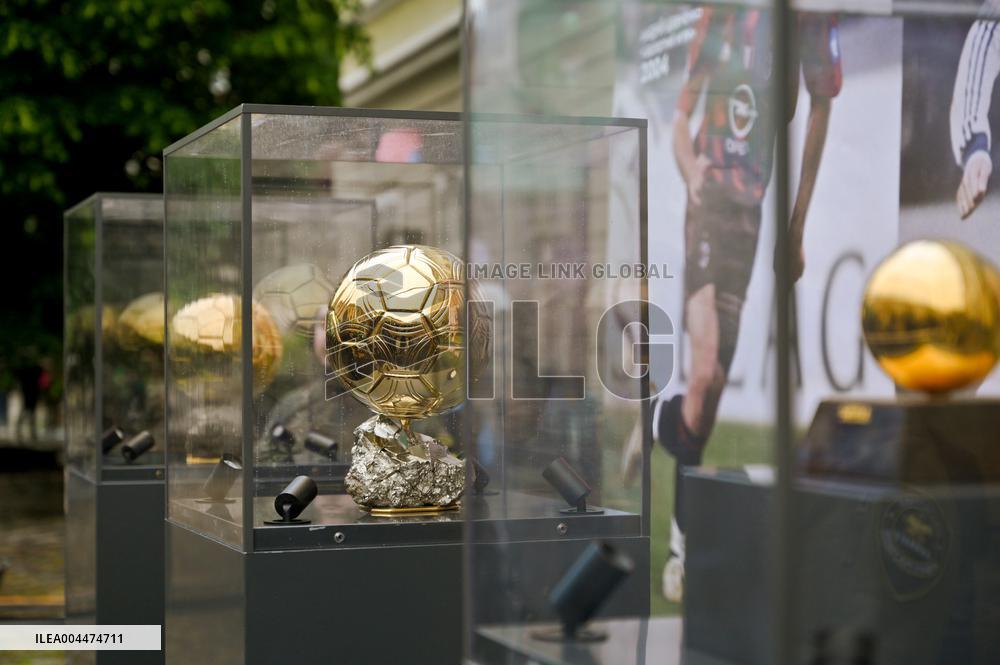 Three Ballons dOr won by Ukrainian footballers delivered to Lviv