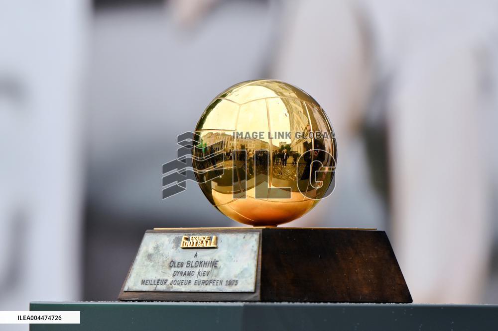 Three Ballons dOr won by Ukrainian footballers delivered to Lviv