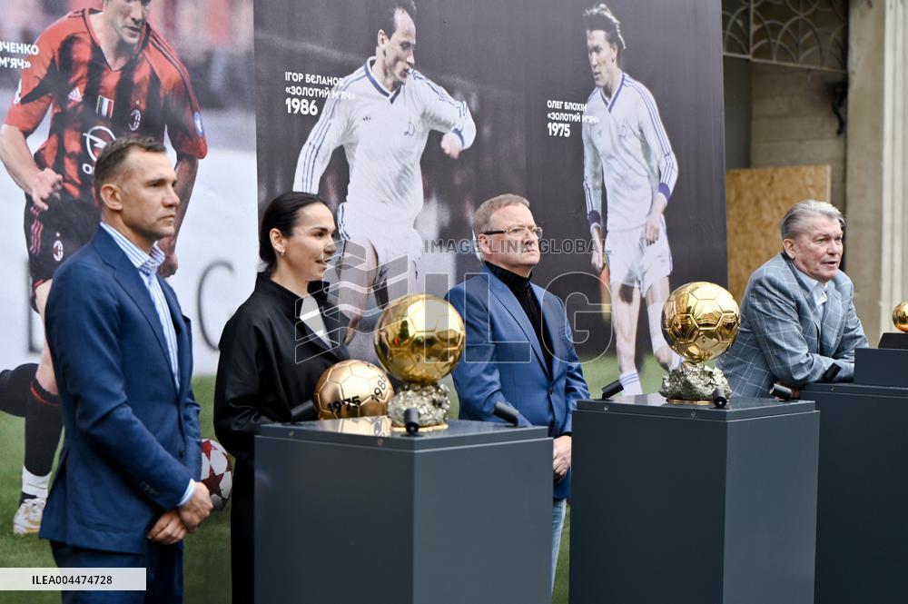 Three Ballons dOr won by Ukrainian footballers delivered to Lviv