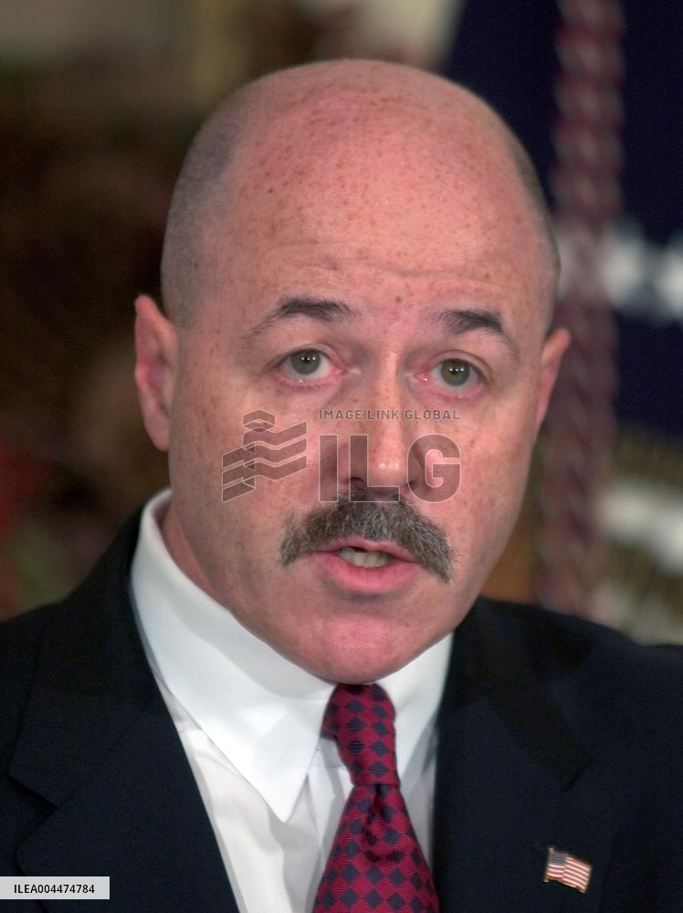 Bush Names Kerik as Secretary for Homeland Security