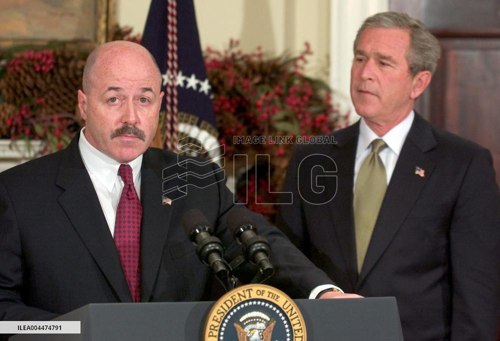 Bush Names Kerik as Secretary for Homeland Security