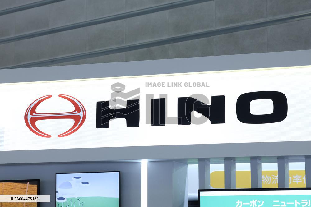 Hino Motors signage and logo