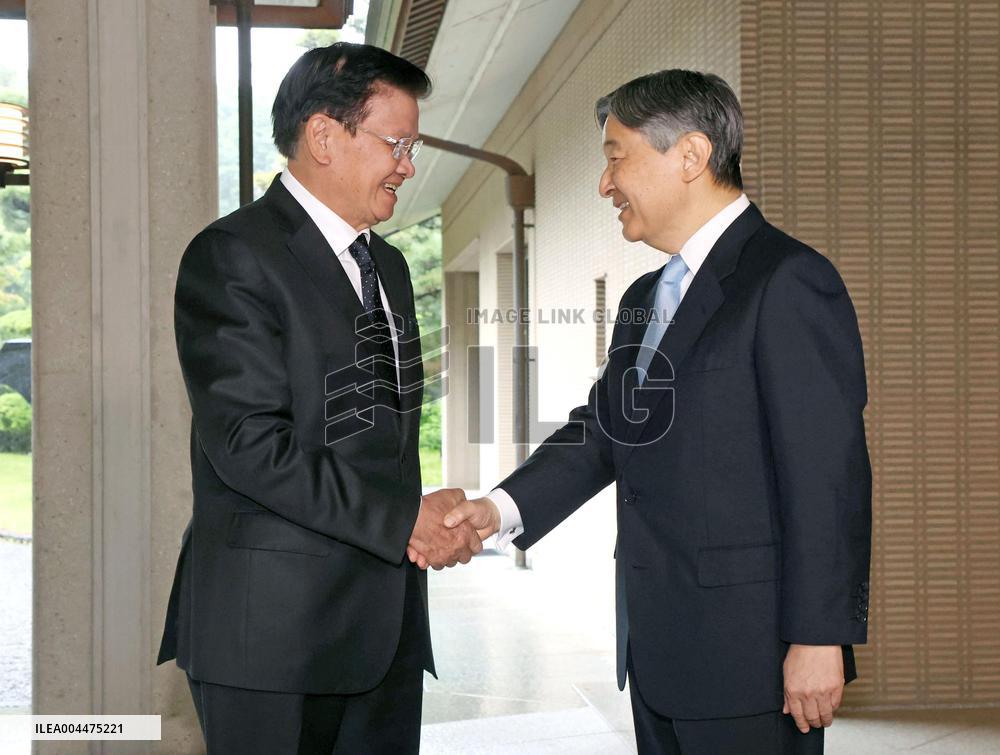 Emperor meets with president of Laos