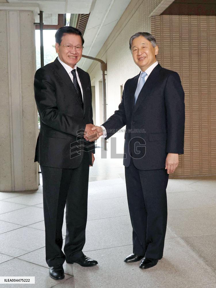 Emperor meets with president of Laos