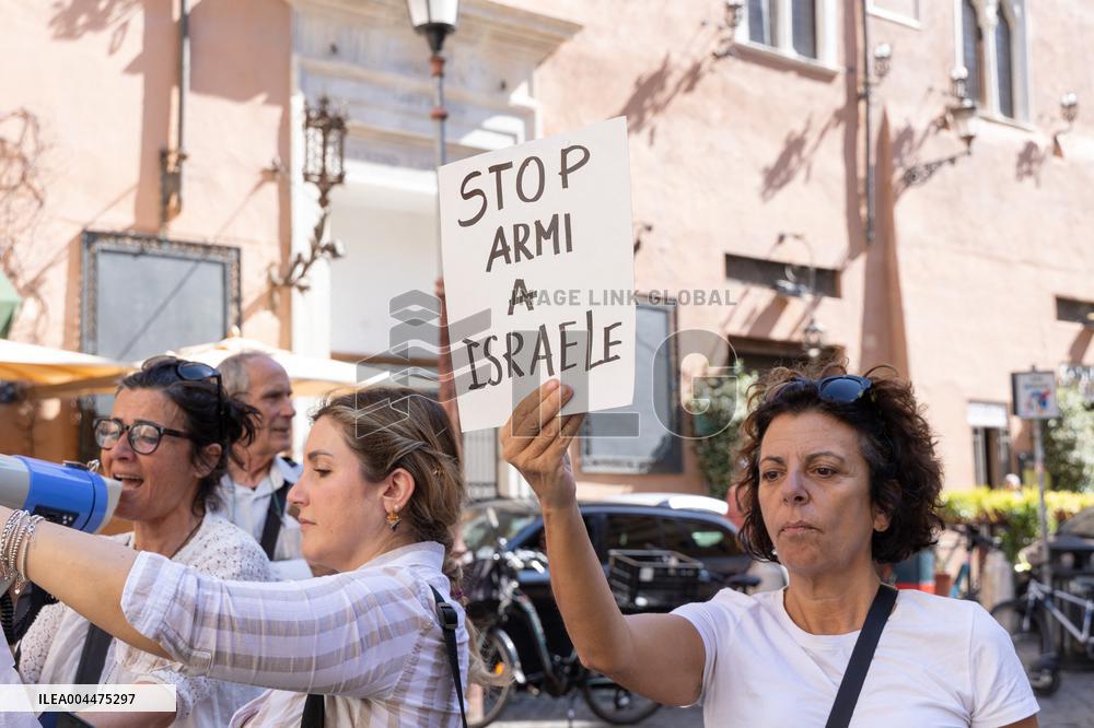 Roman Garrison at Montecitorio A Presence in Palestine - Rome