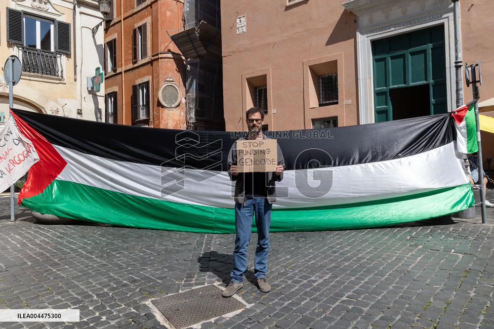 Roman Garrison at Montecitorio A Presence in Palestine - Rome