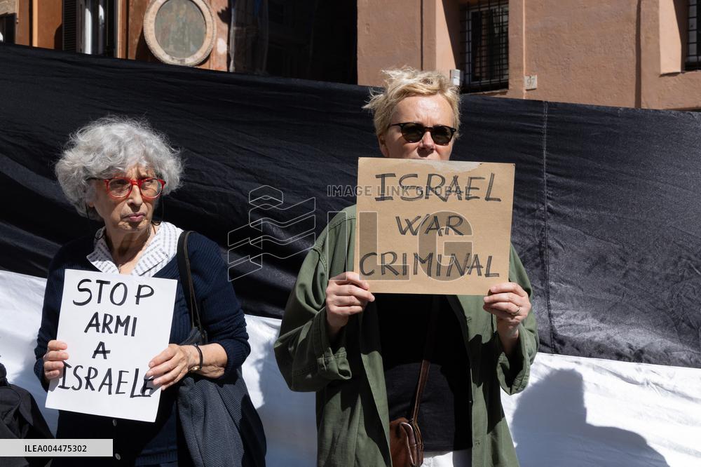 Roman Garrison at Montecitorio A Presence in Palestine - Rome