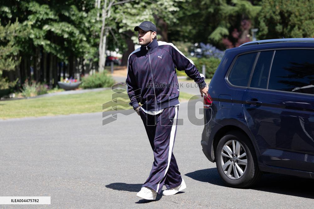 France Players arrives for Training - Clairefontaine-en-Yvelines