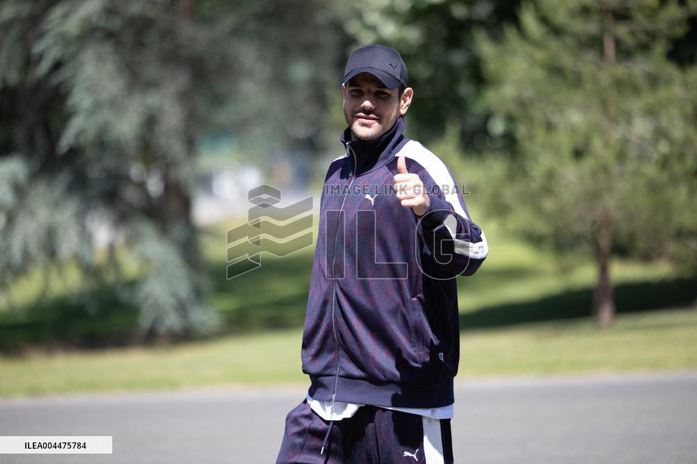 France Players arrives for Training - Clairefontaine-en-Yvelines