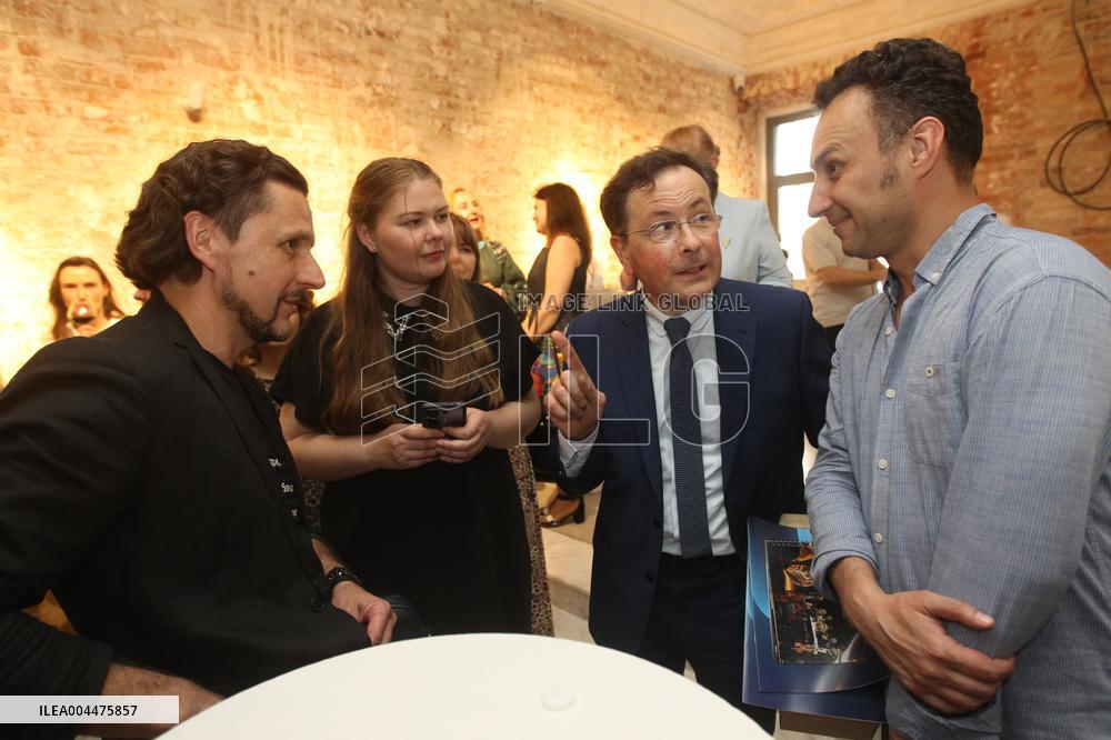 French Ambassador Gael Veyssiere visits language center in Dnipro